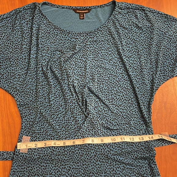 Banana Republic women’s size small blouse - Picture 6 of 6